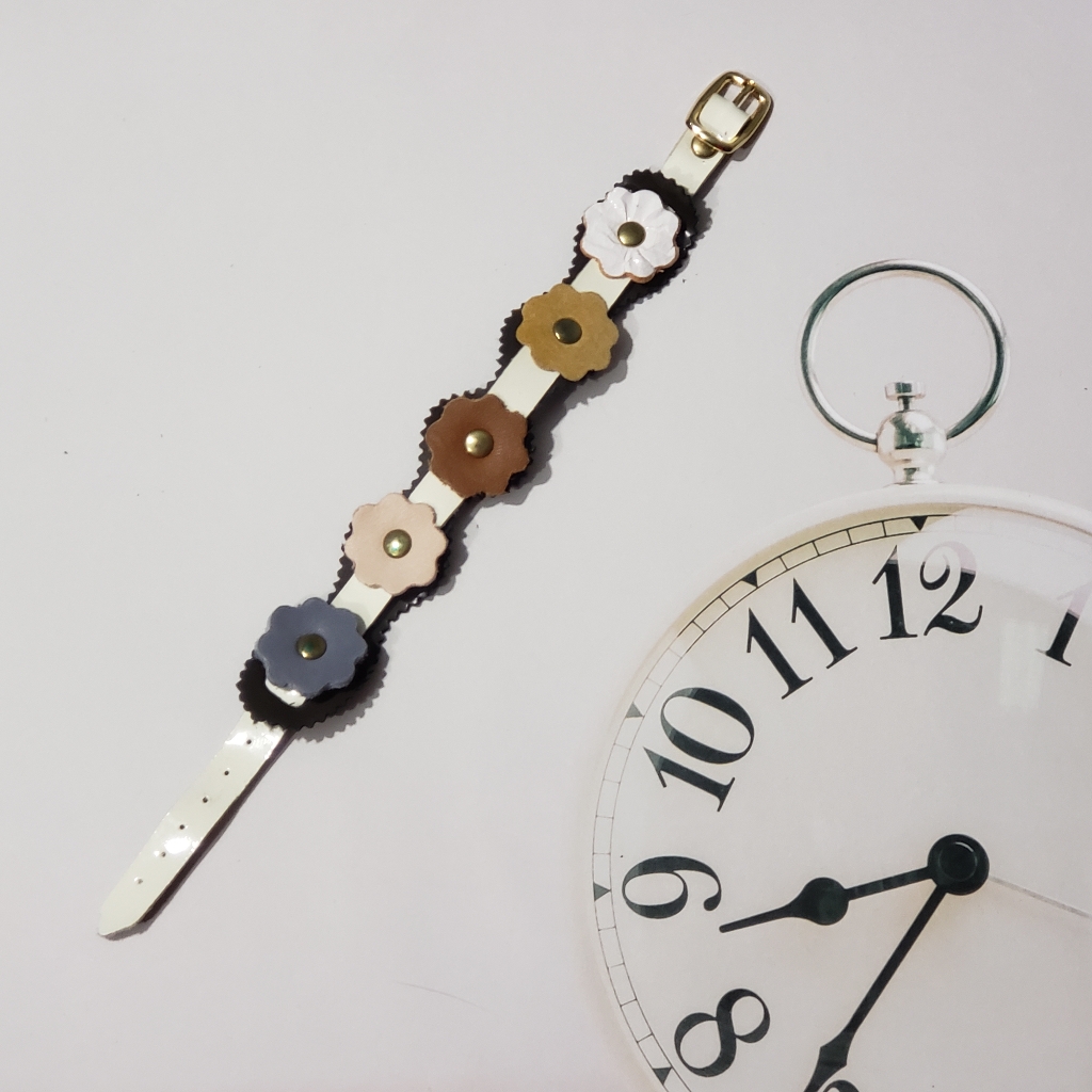 Italian Leather Flower Blossom Bracelet 30$